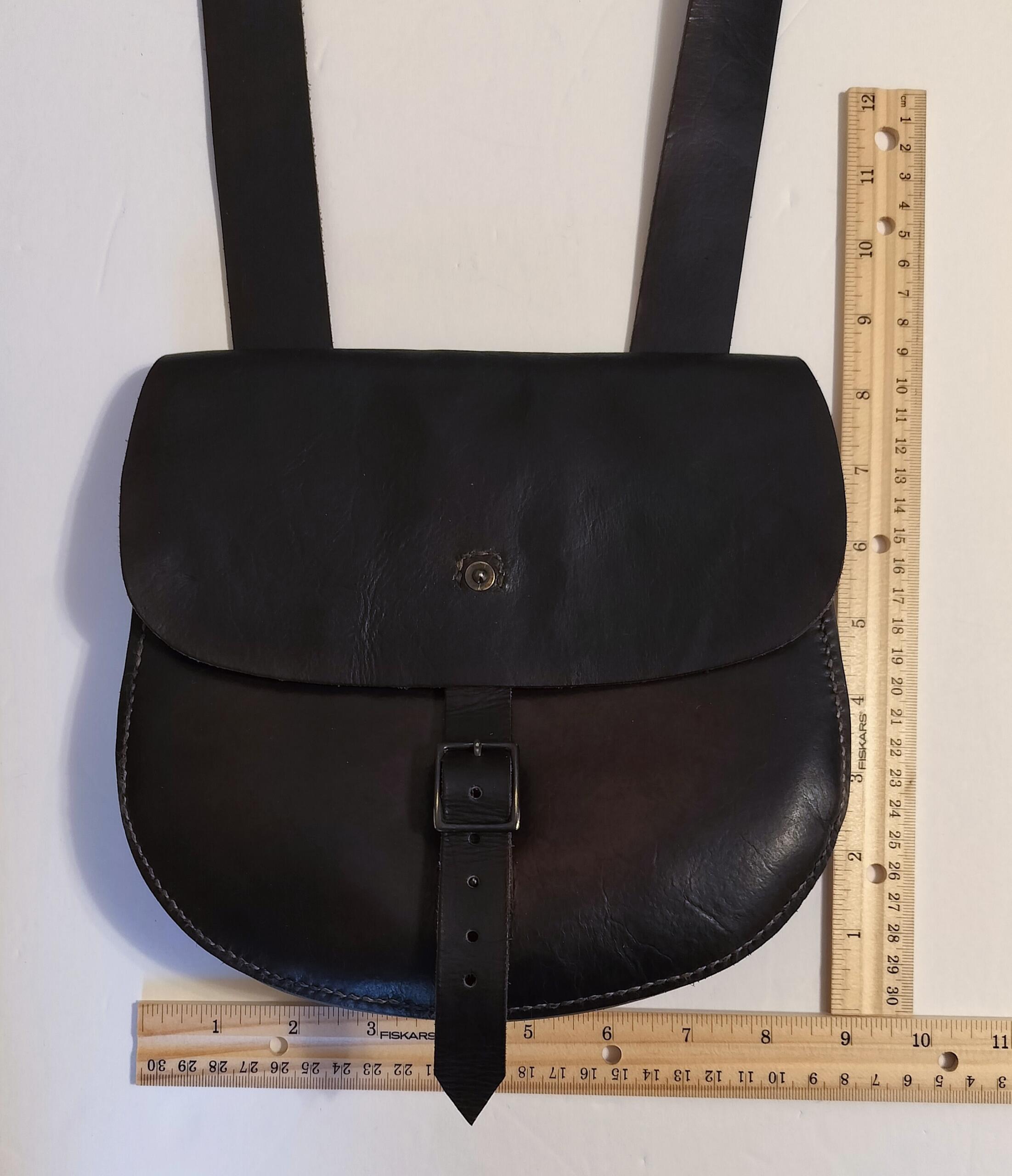 Handmade Leather Hunting/Shooting Bag #131 – Contemporary Longrifle ...