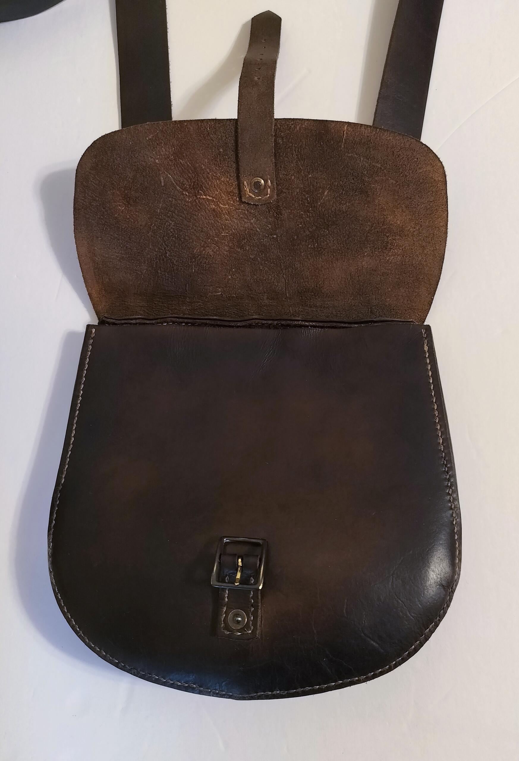 Handmade Leather Hunting/Shooting Bag #131 – Contemporary Longrifle ...