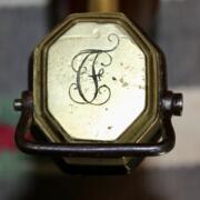 2E4157B9-71EC-4297-A268-20617E623739_1_201_a